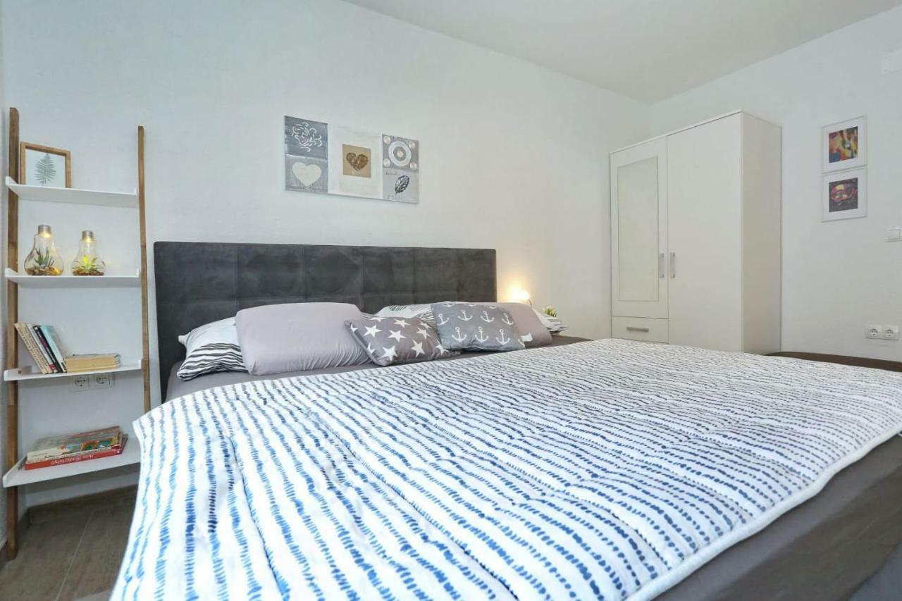 Appartement Malu Vir Extérieur photo