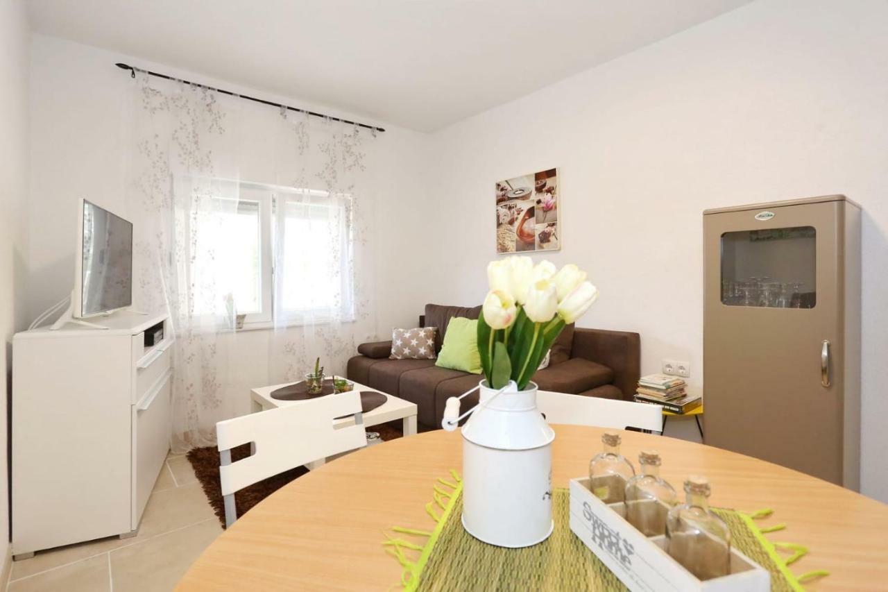 Appartement Malu Vir Extérieur photo