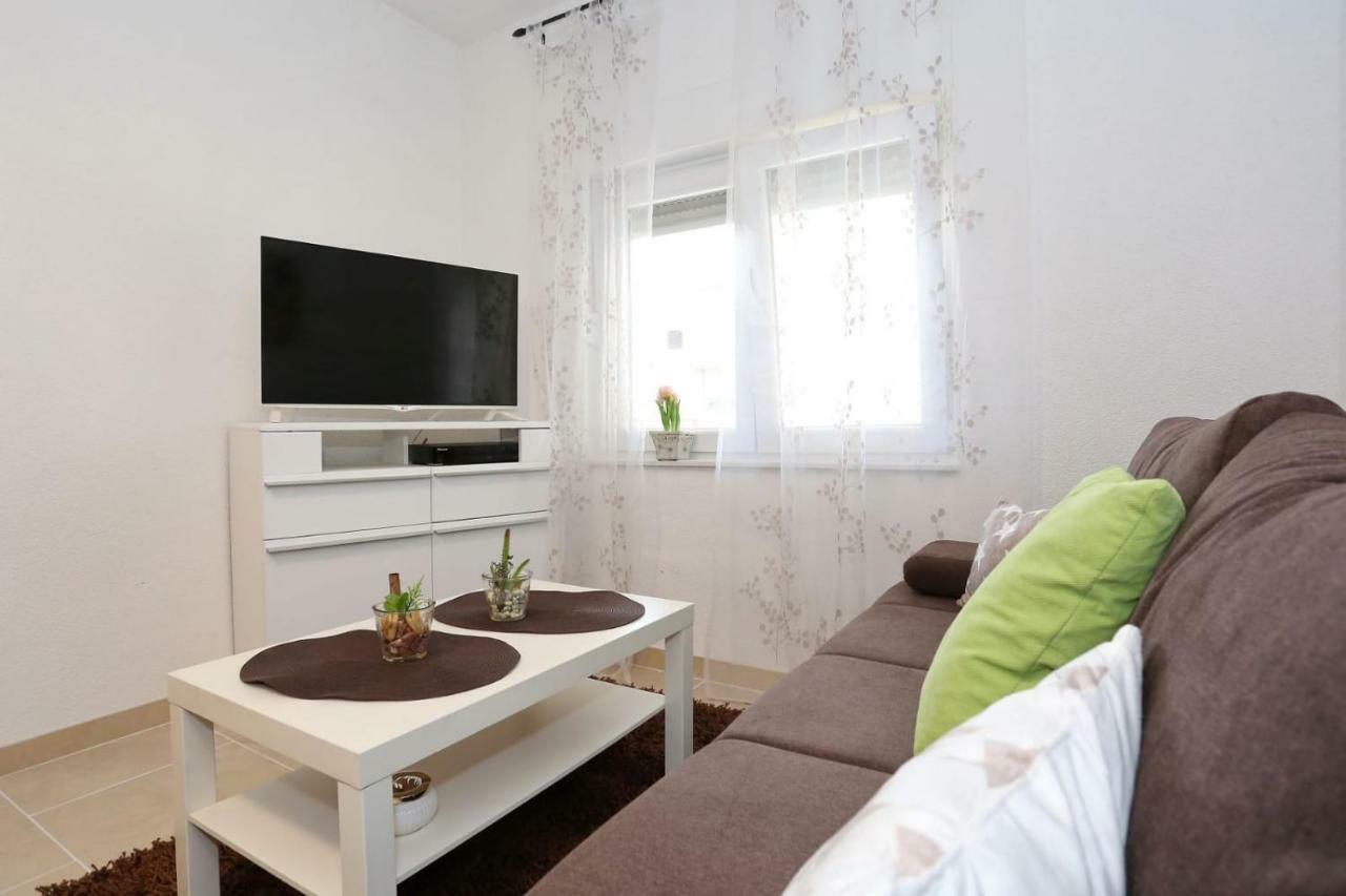 Appartement Malu Vir Extérieur photo