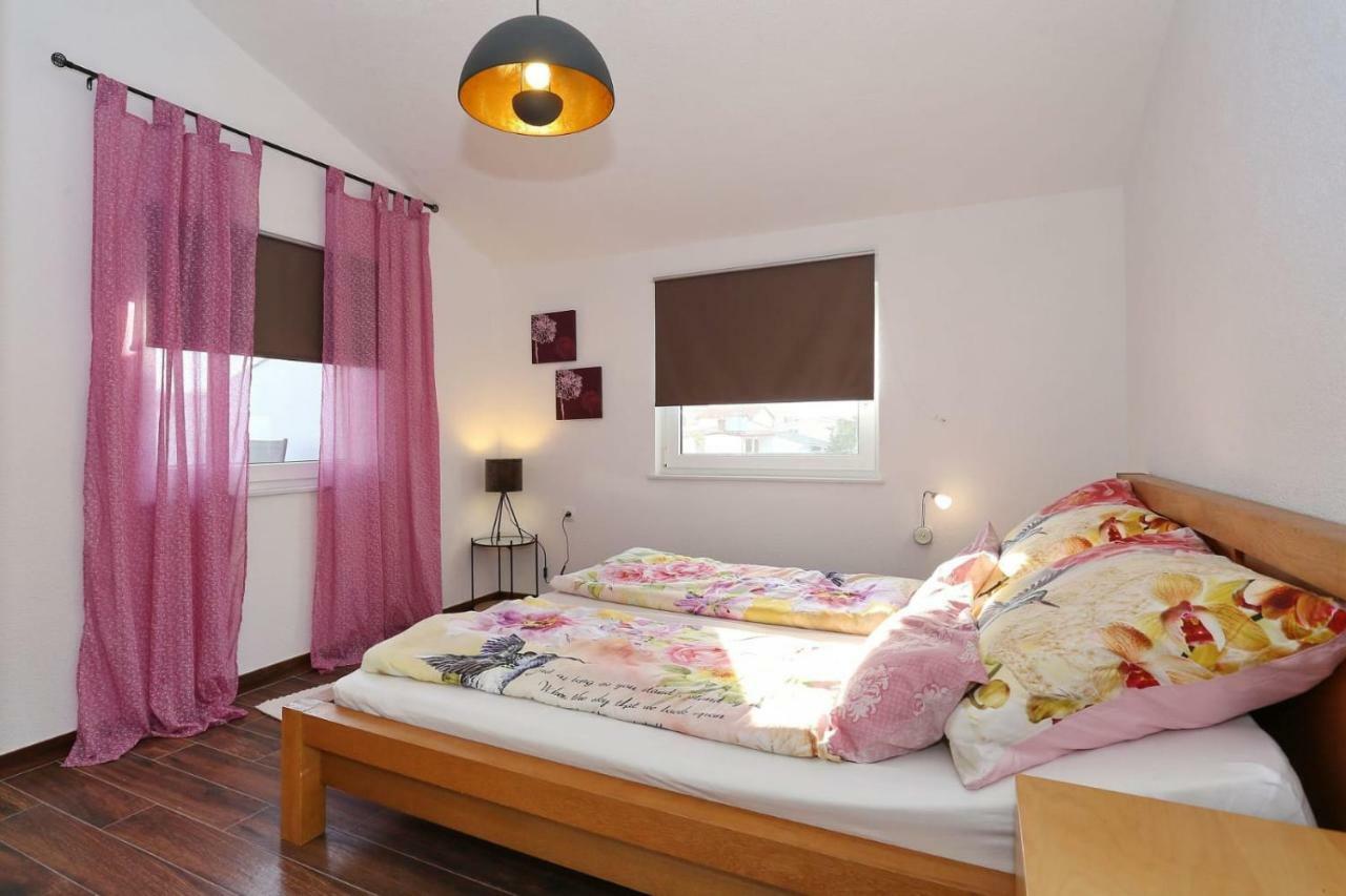 Appartement Malu Vir Extérieur photo