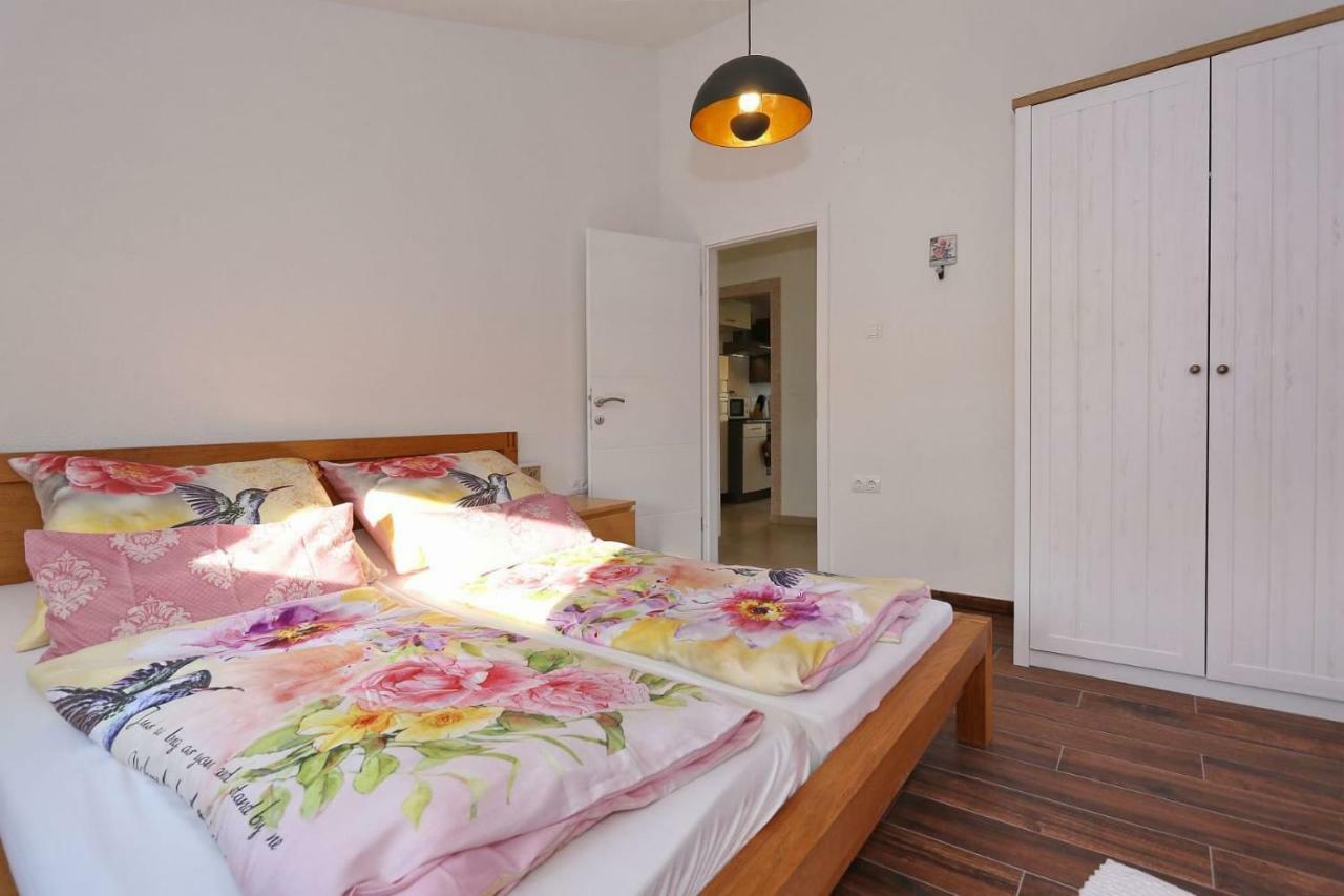 Appartement Malu Vir Extérieur photo