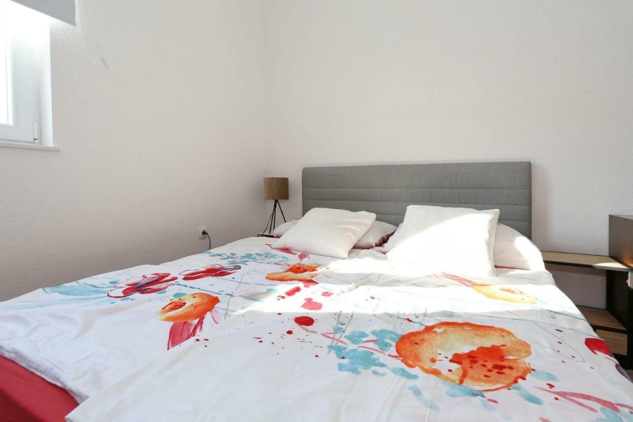 Appartement Malu Vir Extérieur photo